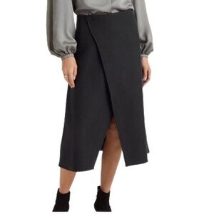 NWT Club Monaco Women's A-Line Cutaway Skirt Wool Blend Charcoal Size 2